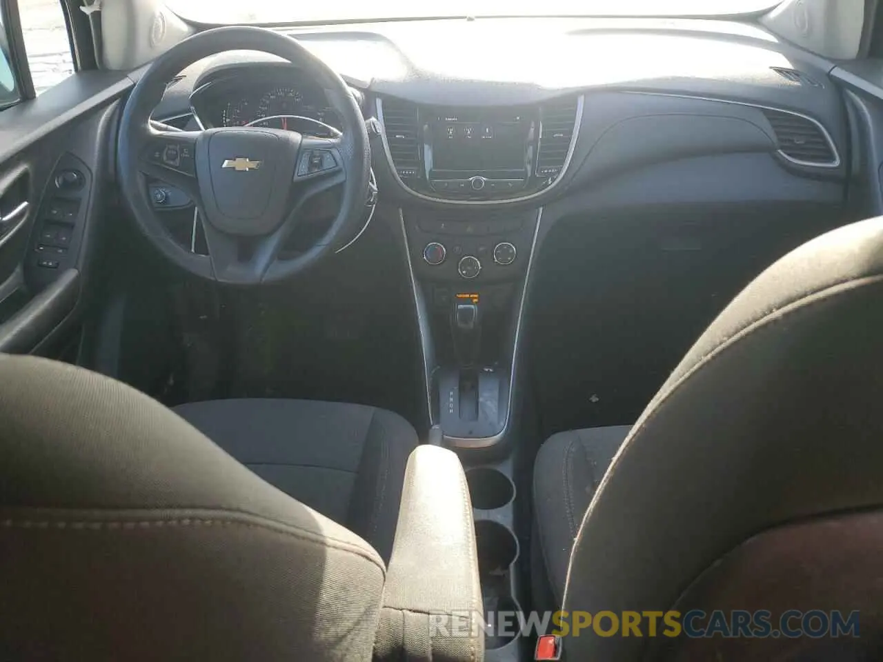 8 fotografías del automóvil dañado 3GNCJKSB1LL288971 CHEVROLET TRAX 2020