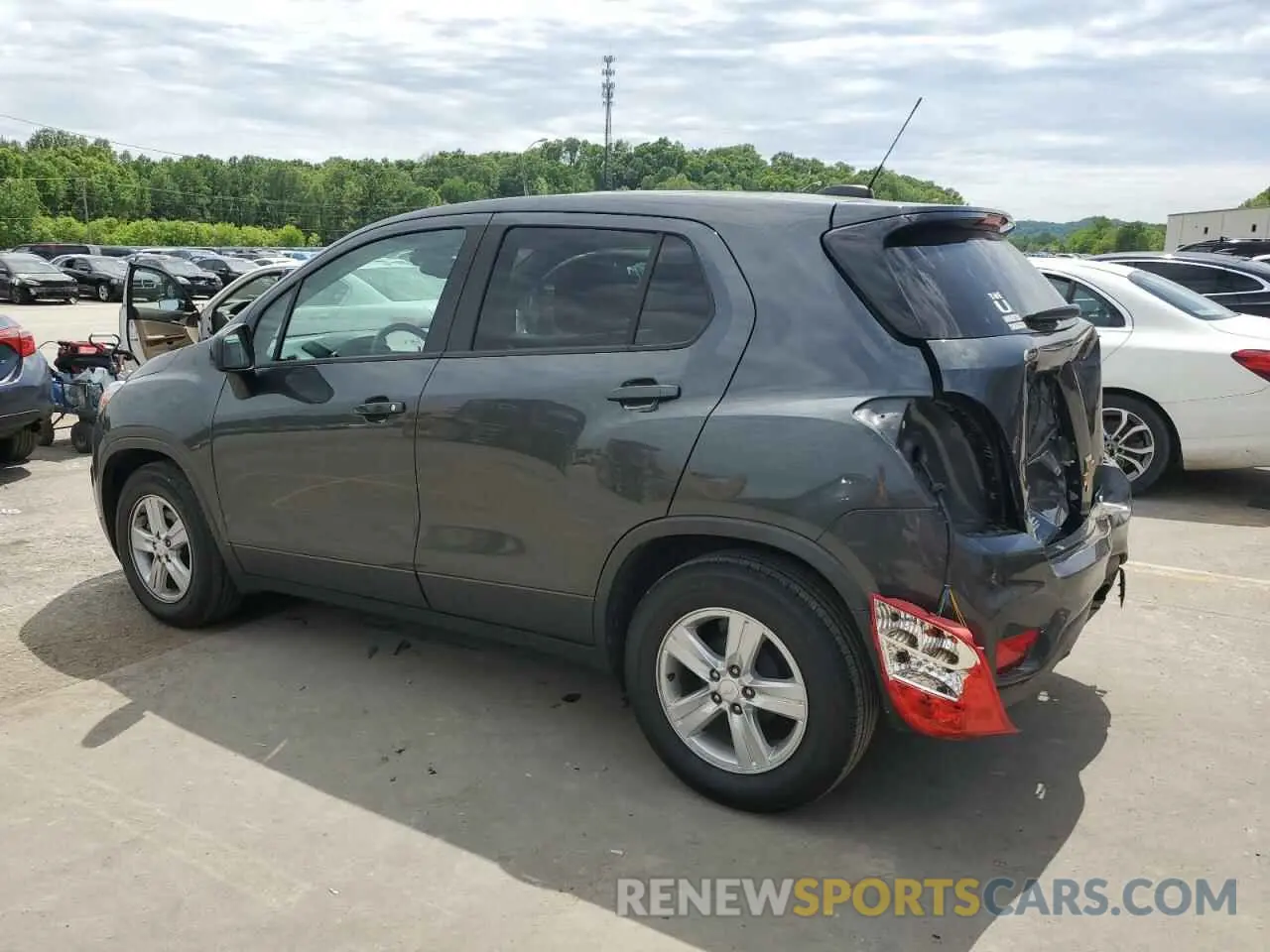 2 fotografías del automóvil dañado 3GNCJKSB2LL136861 CHEVROLET TRAX 2020