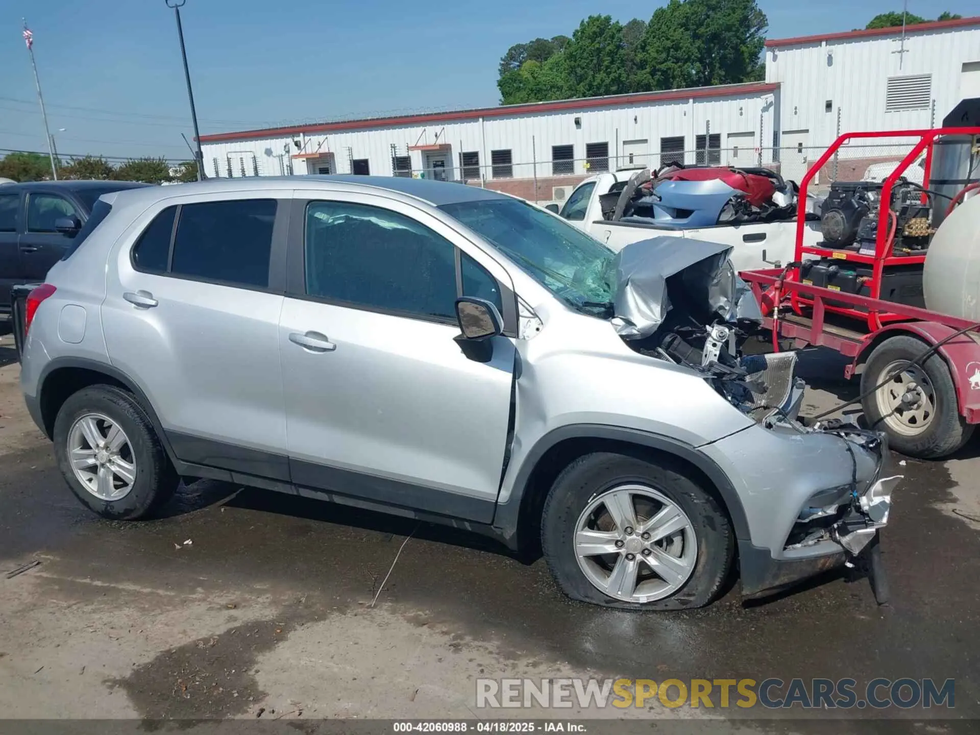 13 fotografías del automóvil dañado 3GNCJKSB2LL211624 CHEVROLET TRAX 2020