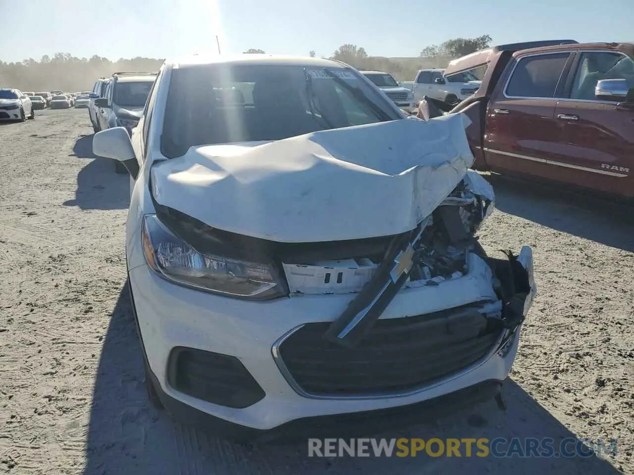 5 fotografías del automóvil dañado 3GNCJKSB3LL130986 CHEVROLET TRAX 2020