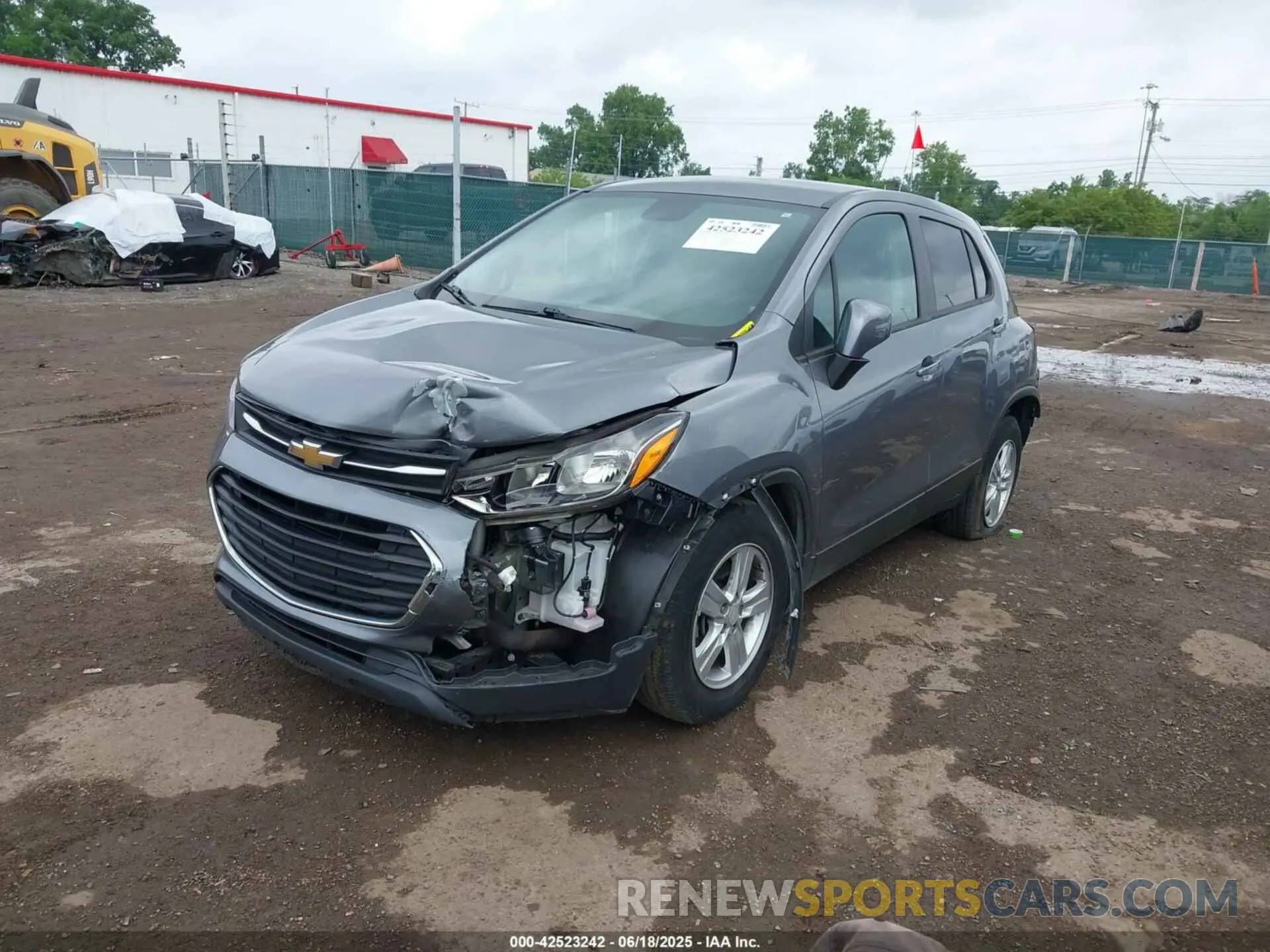 2 fotografías del automóvil dañado 3GNCJKSB3LL154785 CHEVROLET TRAX 2020