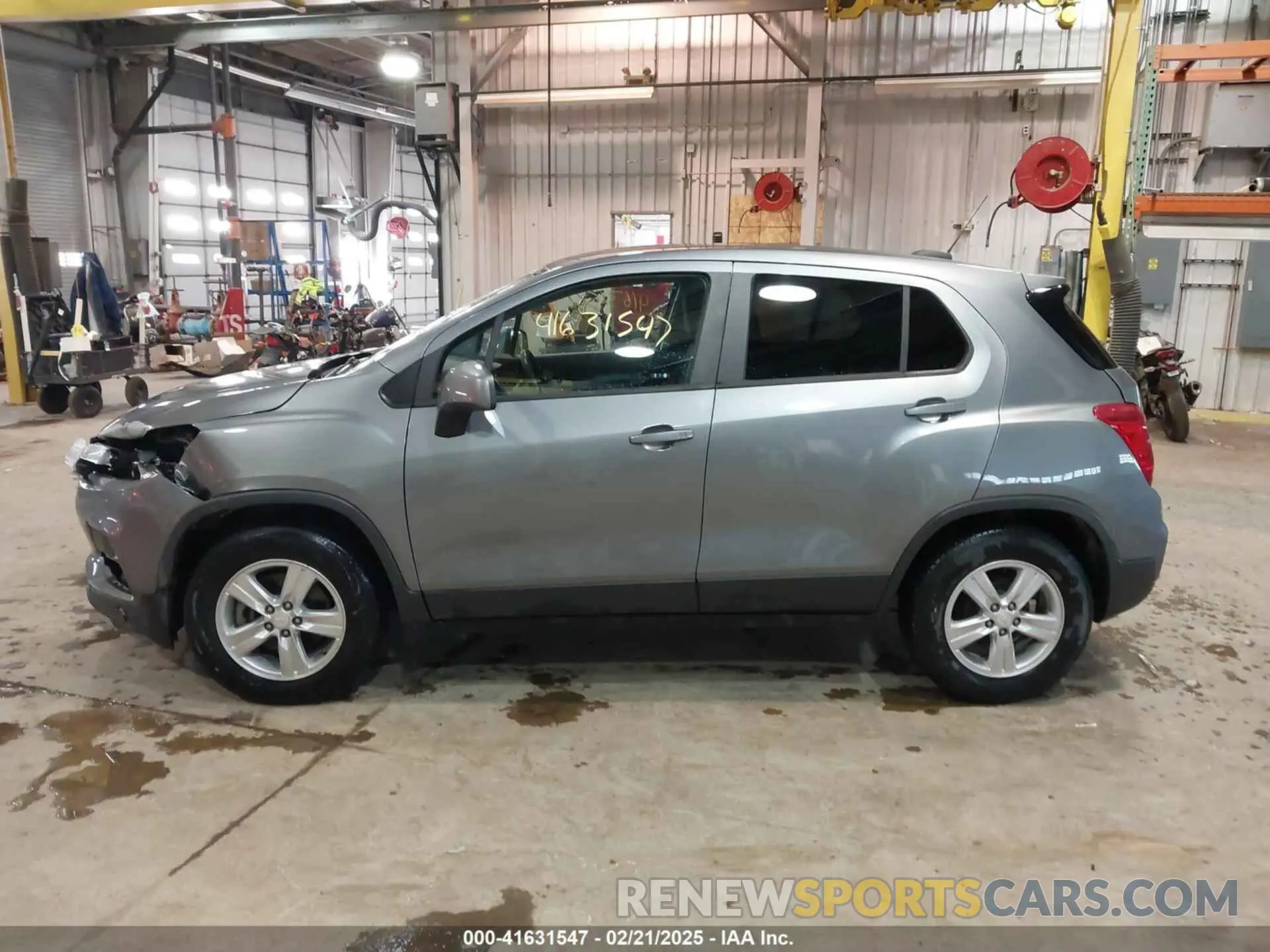 15 fotografías del automóvil dañado 3GNCJKSB3LL218100 CHEVROLET TRAX 2020