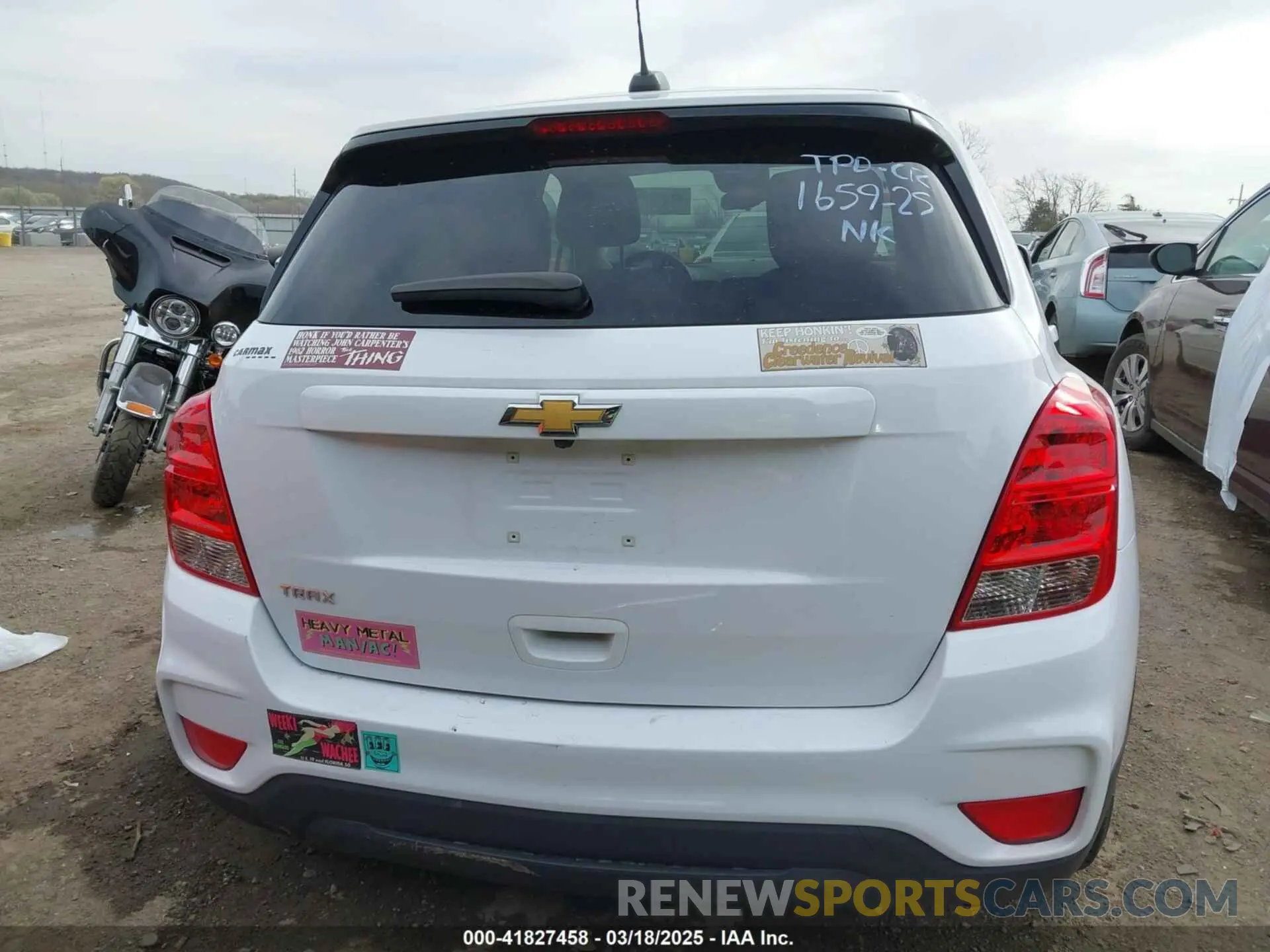 15 fotografías del automóvil dañado 3GNCJKSB3LL327950 CHEVROLET TRAX 2020