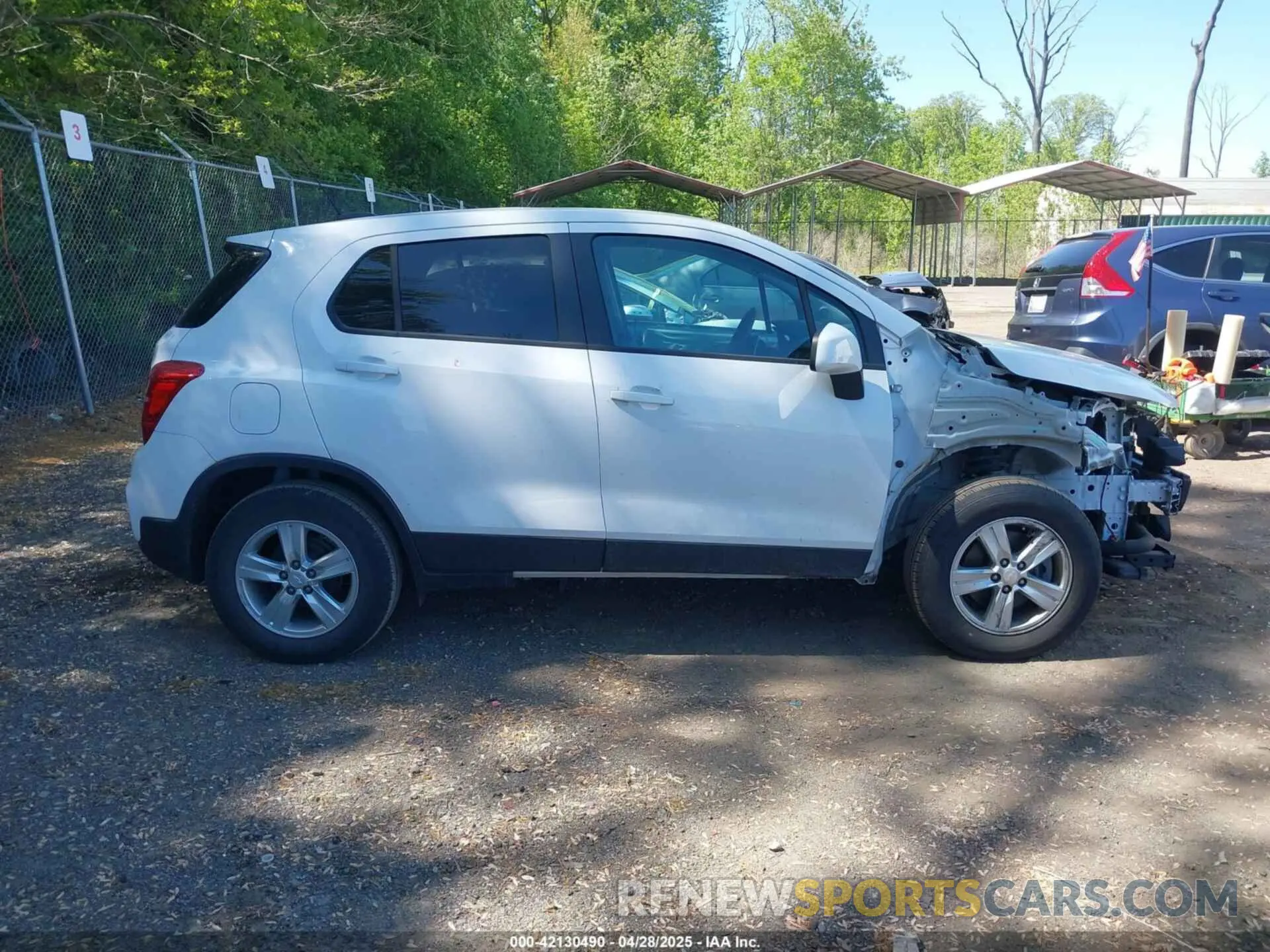 13 fotografías del automóvil dañado 3GNCJKSB3LL331660 CHEVROLET TRAX 2020