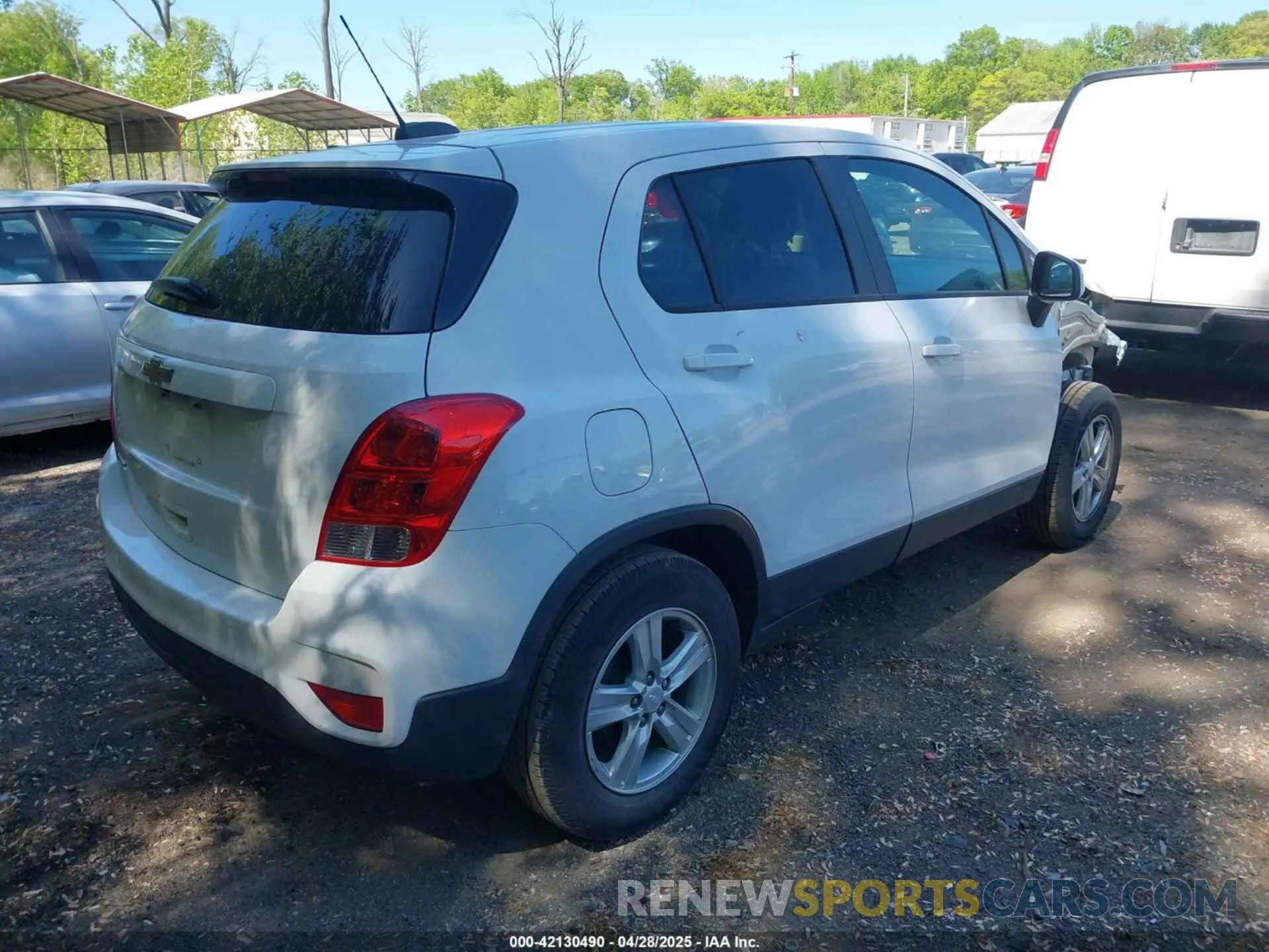 4 fotografías del automóvil dañado 3GNCJKSB3LL331660 CHEVROLET TRAX 2020