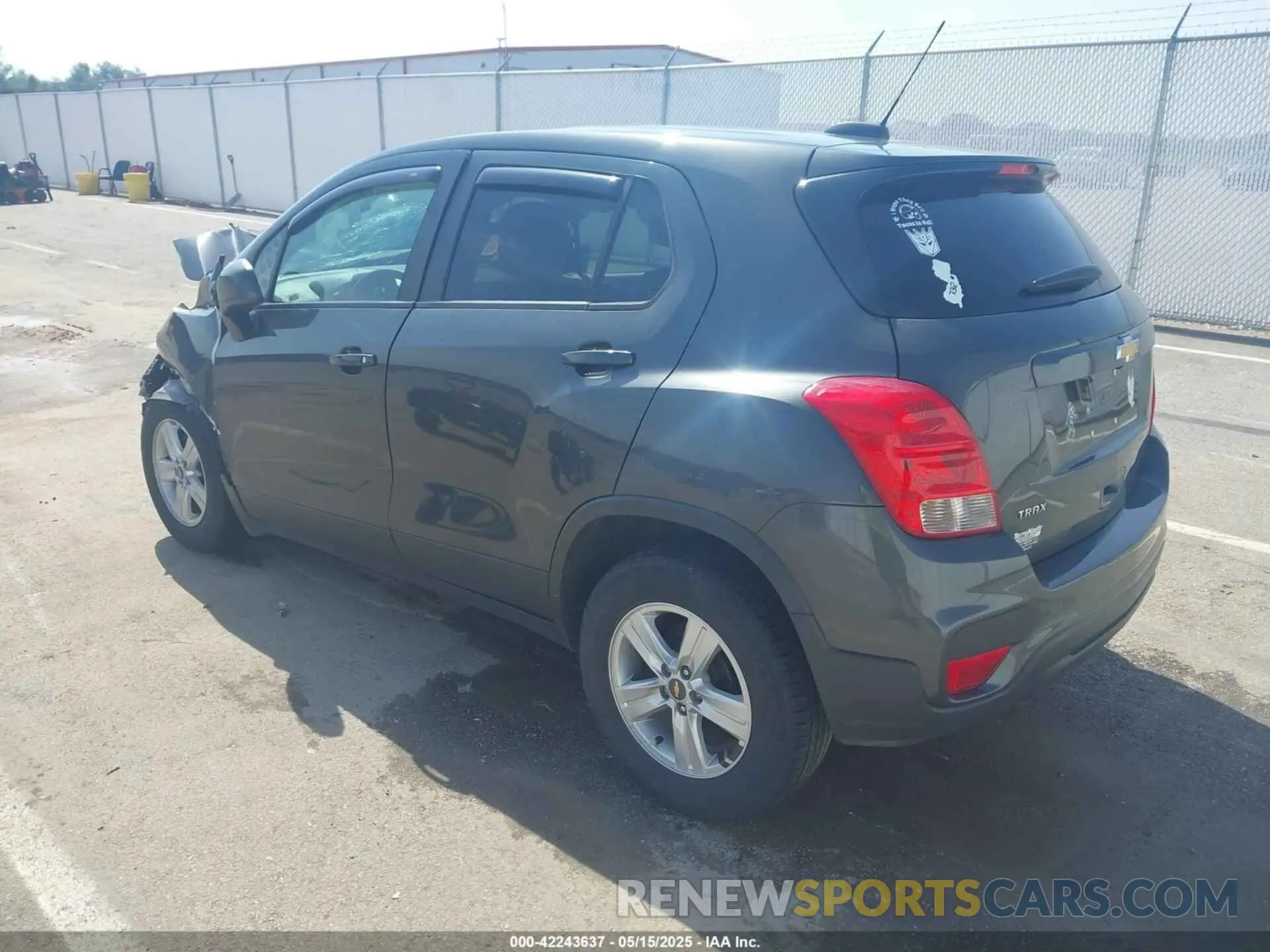 3 fotografías del automóvil dañado 3GNCJKSB4LL273803 CHEVROLET TRAX 2020