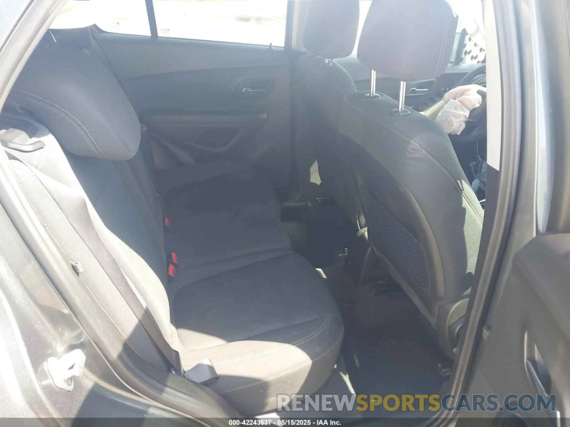 8 fotografías del automóvil dañado 3GNCJKSB4LL273803 CHEVROLET TRAX 2020