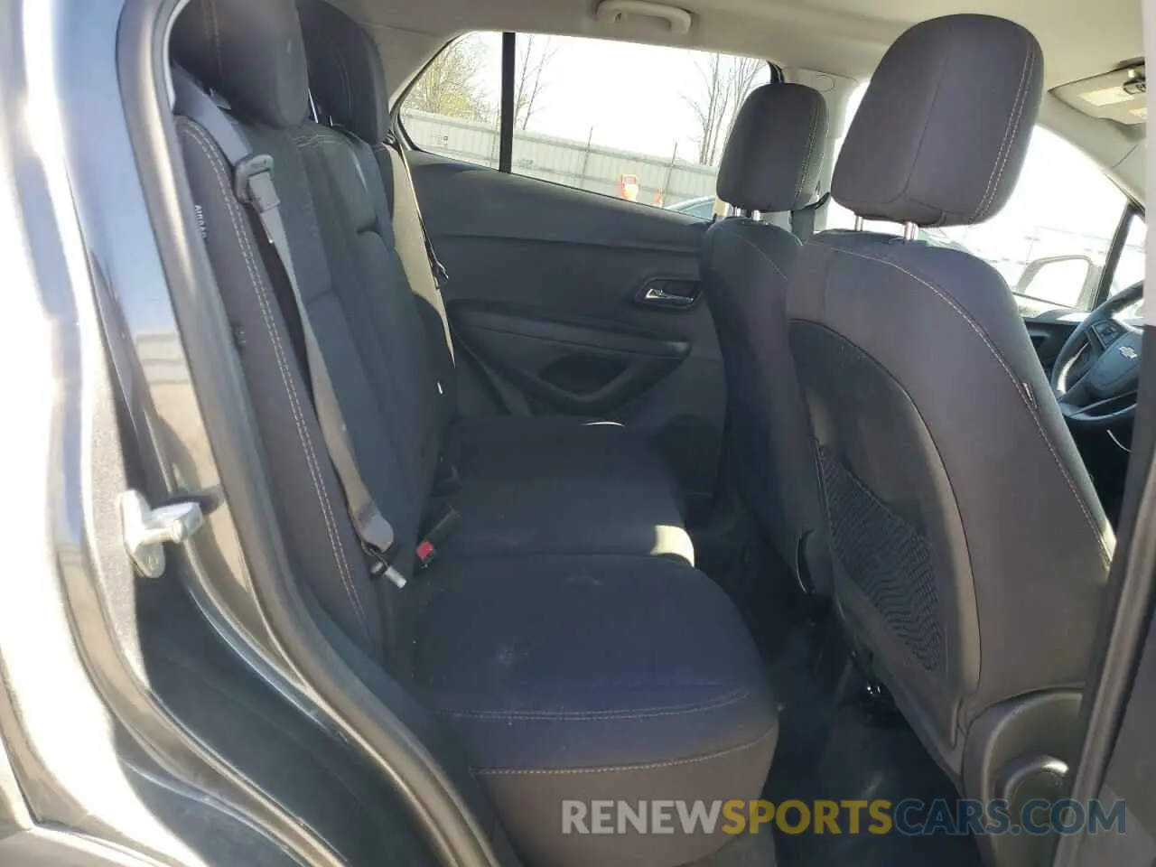 10 fotografías del automóvil dañado 3GNCJKSB6LL191832 CHEVROLET TRAX 2020