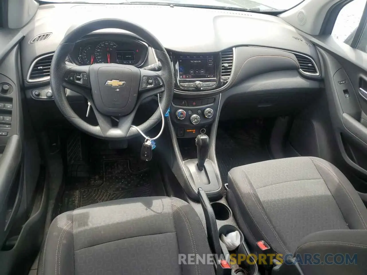8 fotografías del automóvil dañado 3GNCJKSB7LL117917 CHEVROLET TRAX 2020