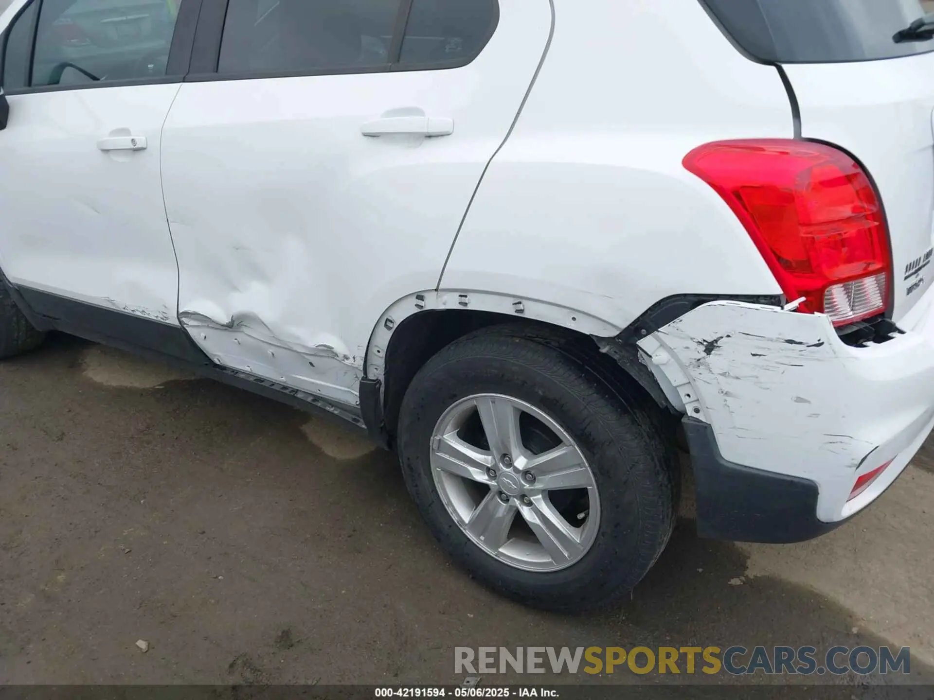 6 fotografías del automóvil dañado 3GNCJKSB7LL171573 CHEVROLET TRAX 2020
