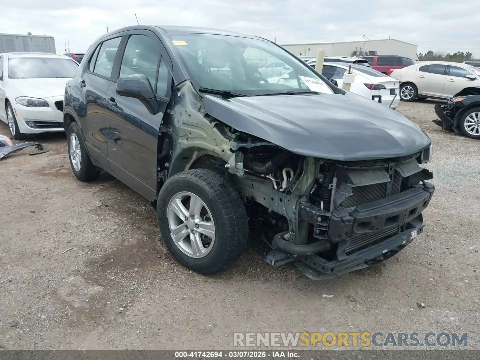 1 fotografías del automóvil dañado 3GNCJKSB7LL171718 CHEVROLET TRAX 2020