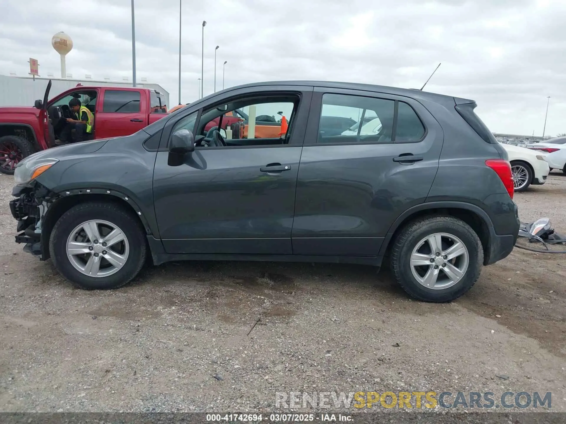 15 fotografías del automóvil dañado 3GNCJKSB7LL171718 CHEVROLET TRAX 2020
