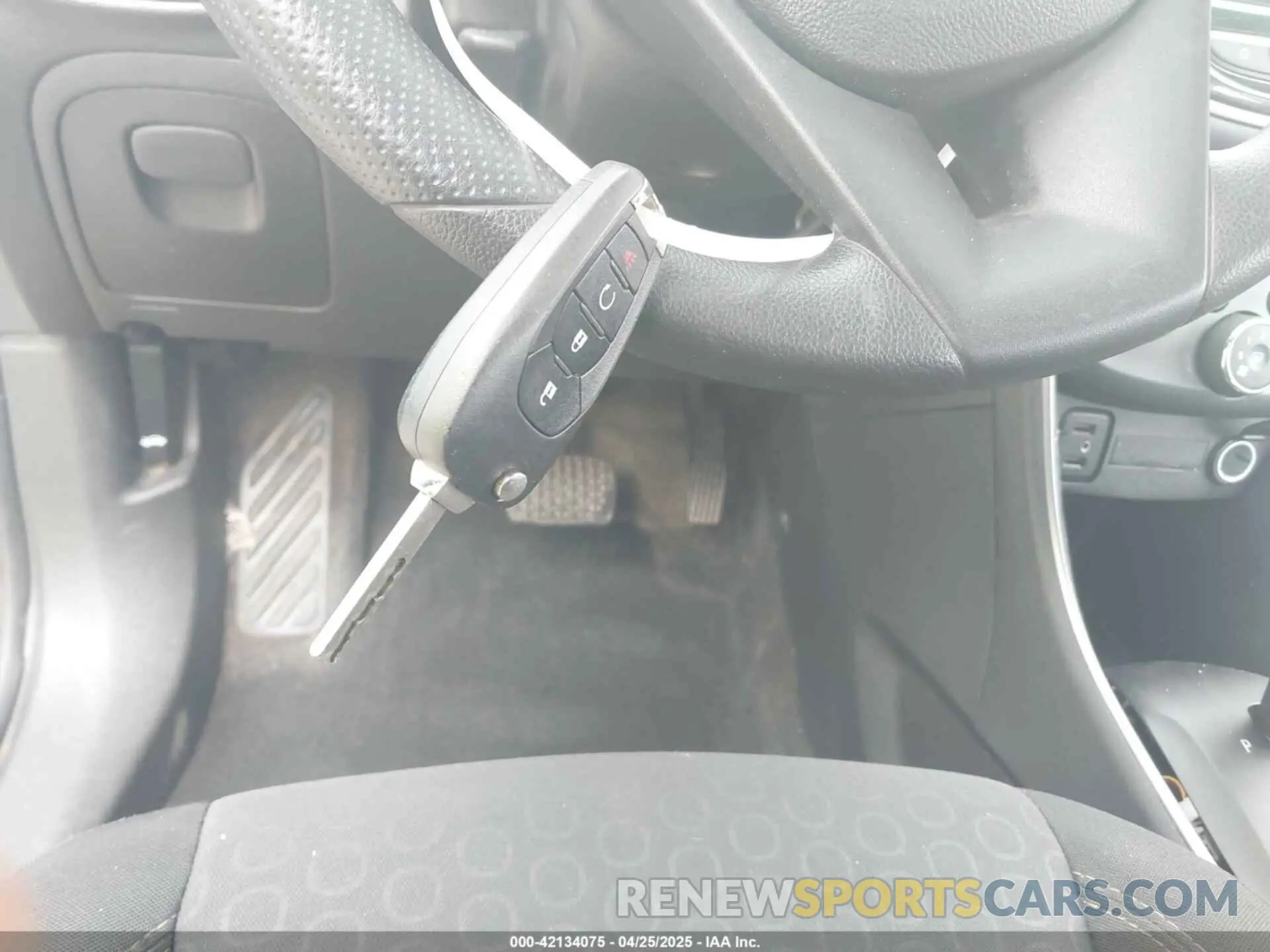 11 fotografías del automóvil dañado 3GNCJKSB7LL201476 CHEVROLET TRAX 2020
