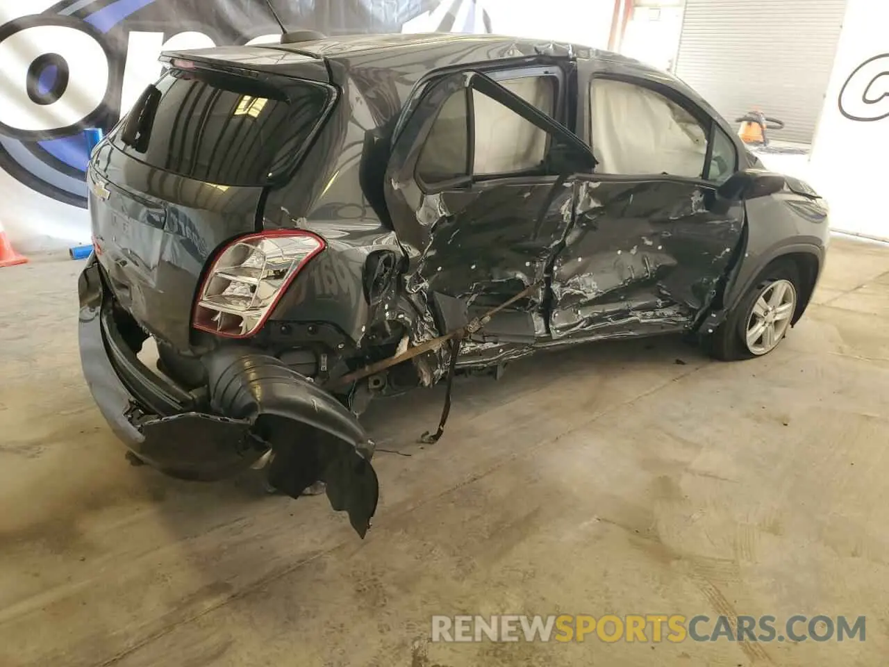 3 fotografías del automóvil dañado 3GNCJKSB7LL227642 CHEVROLET TRAX 2020
