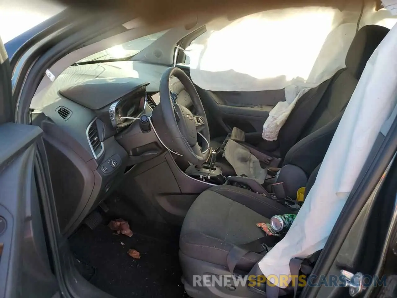 7 fotografías del automóvil dañado 3GNCJKSB7LL227642 CHEVROLET TRAX 2020