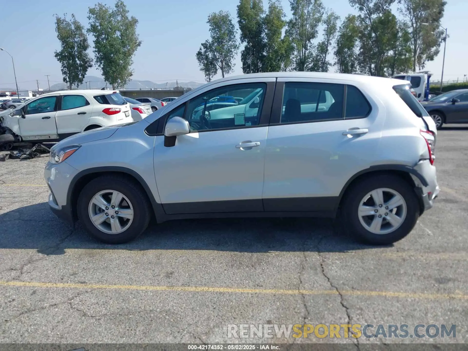 14 fotografías del automóvil dañado 3GNCJKSB7LL299358 CHEVROLET TRAX 2020