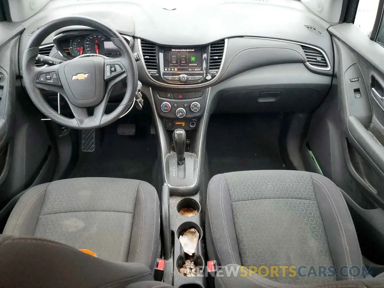 8 fotografías del automóvil dañado 3GNCJKSB8LL296338 CHEVROLET TRAX 2020