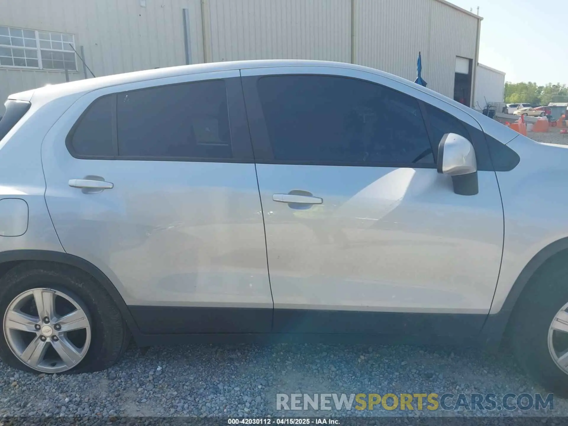 13 fotografías del automóvil dañado 3GNCJKSB8LL313882 CHEVROLET TRAX 2020