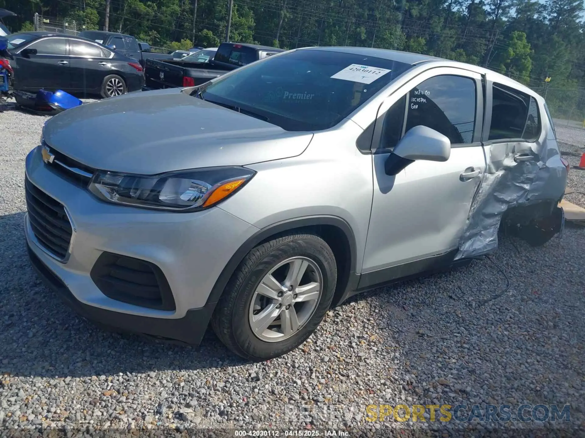 2 fotografías del automóvil dañado 3GNCJKSB8LL313882 CHEVROLET TRAX 2020