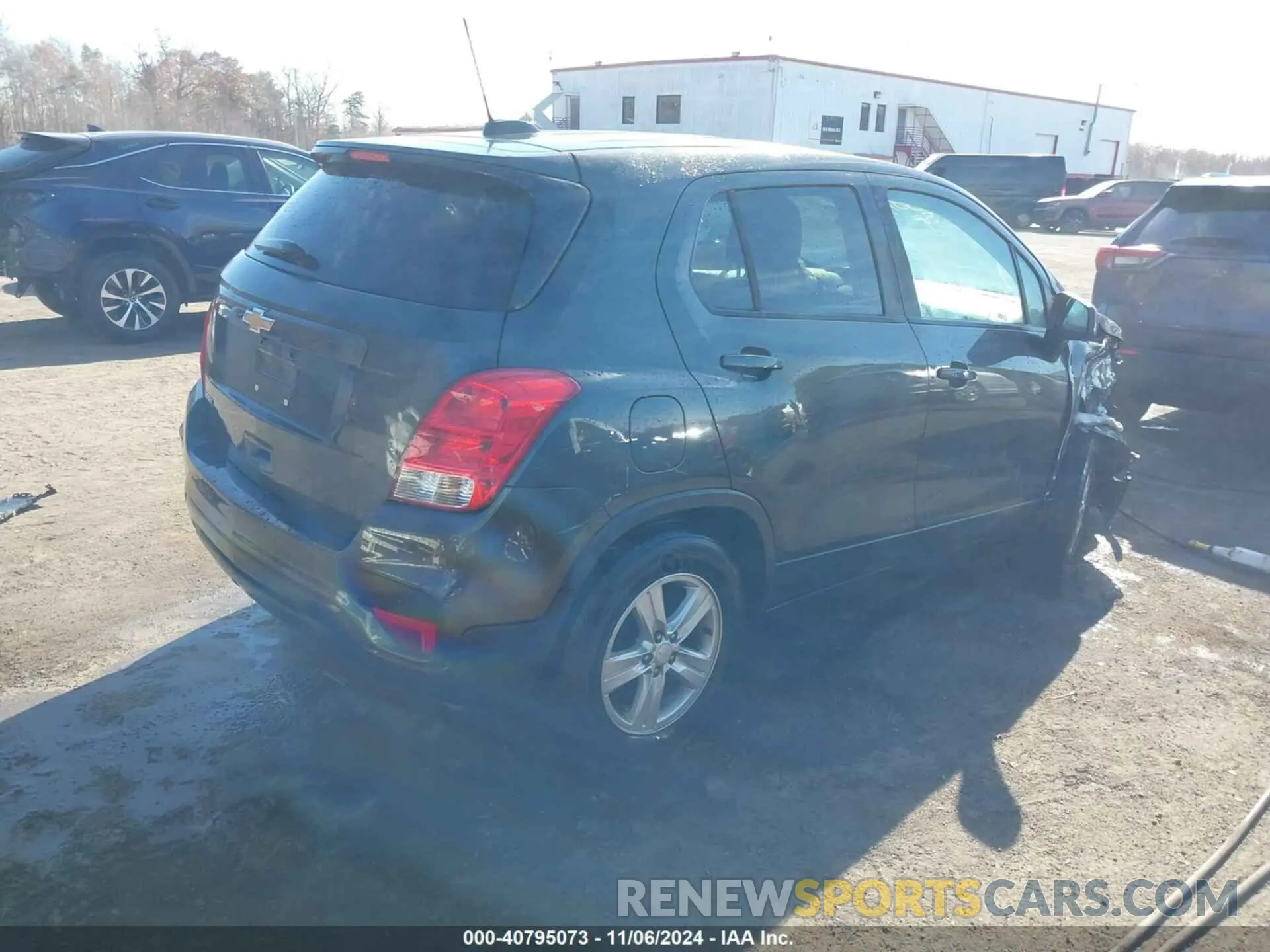 4 fotografías del automóvil dañado 3GNCJKSB9LL151440 CHEVROLET TRAX 2020