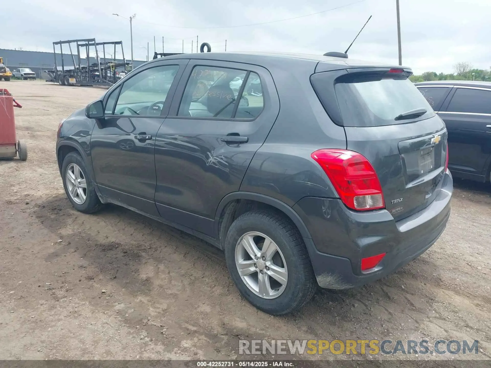 3 fotografías del automóvil dañado 3GNCJKSBXLL128281 CHEVROLET TRAX 2020