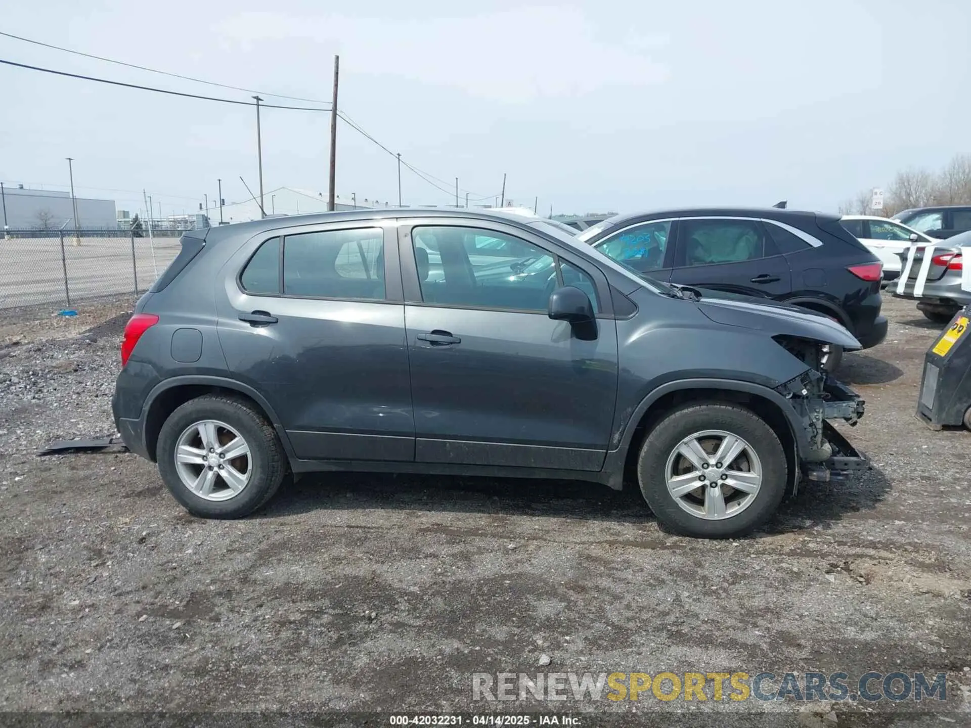 11 fotografías del automóvil dañado 3GNCJKSBXLL185161 CHEVROLET TRAX 2020