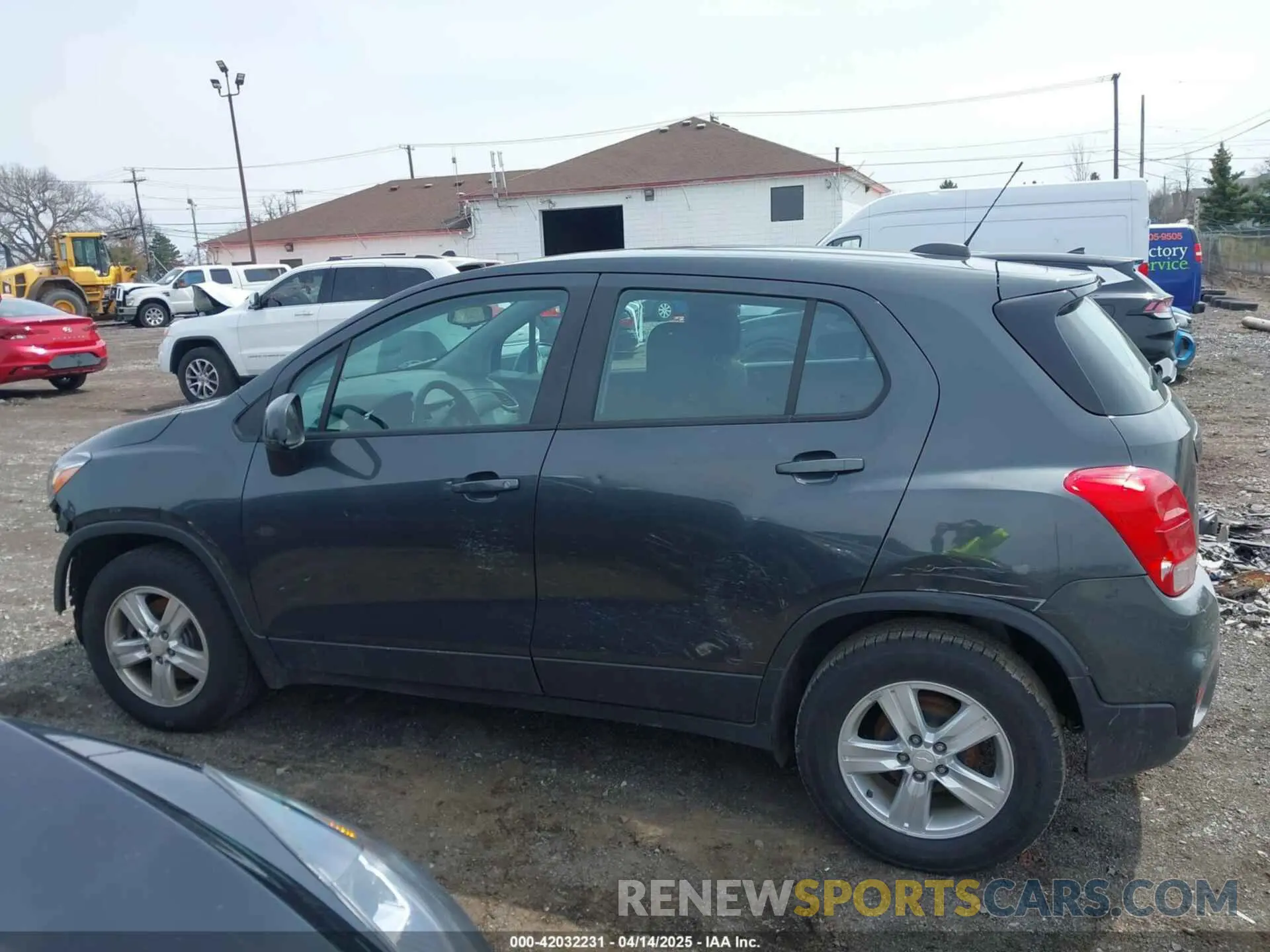 12 fotografías del automóvil dañado 3GNCJKSBXLL185161 CHEVROLET TRAX 2020