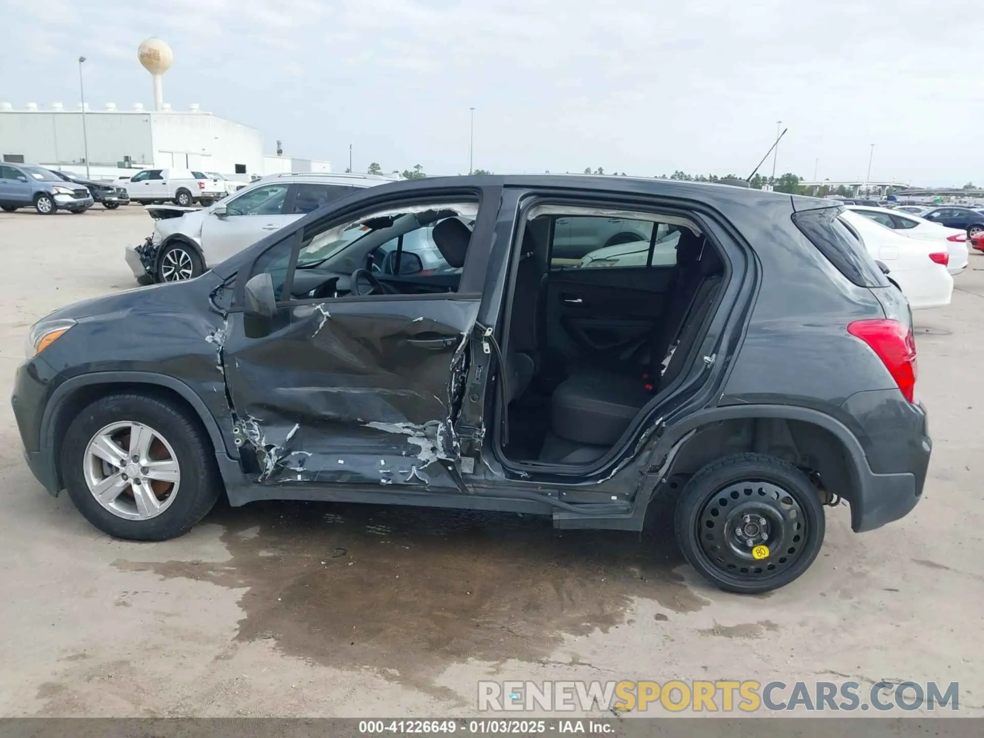 15 fotografías del automóvil dañado 3GNCJKSBXLL198895 CHEVROLET TRAX 2020