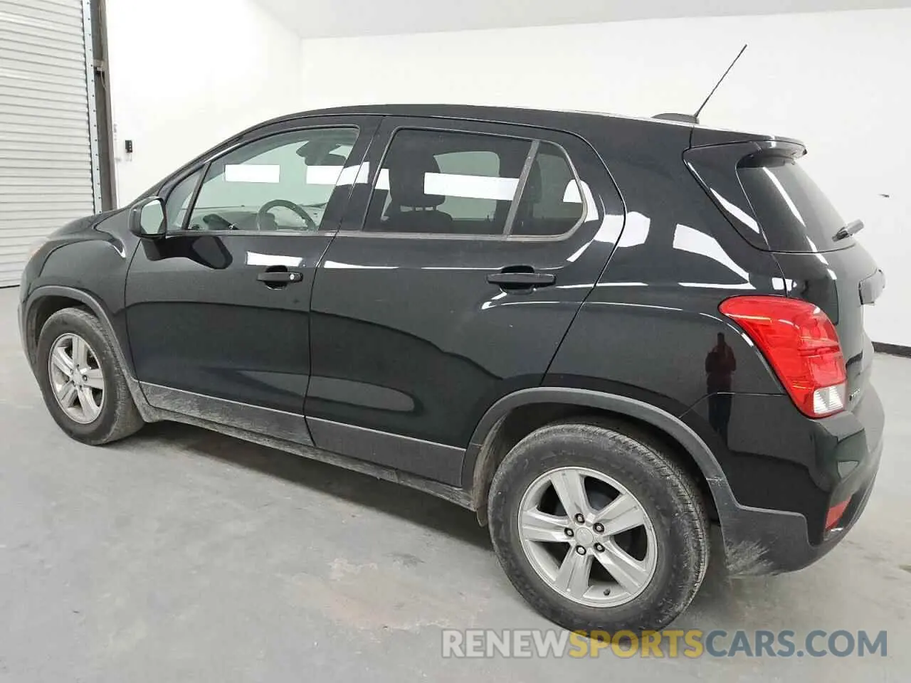 2 fotografías del automóvil dañado 3GNCJKSBXLL290234 CHEVROLET TRAX 2020