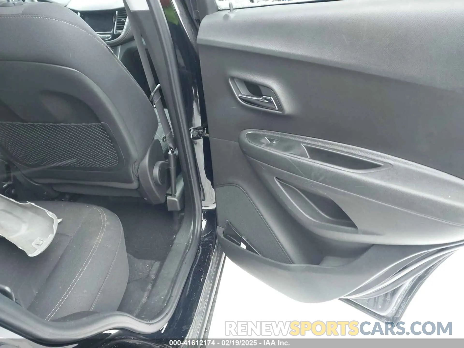8 fotografías del automóvil dañado 3GNCJLSB3LL209113 CHEVROLET TRAX 2020