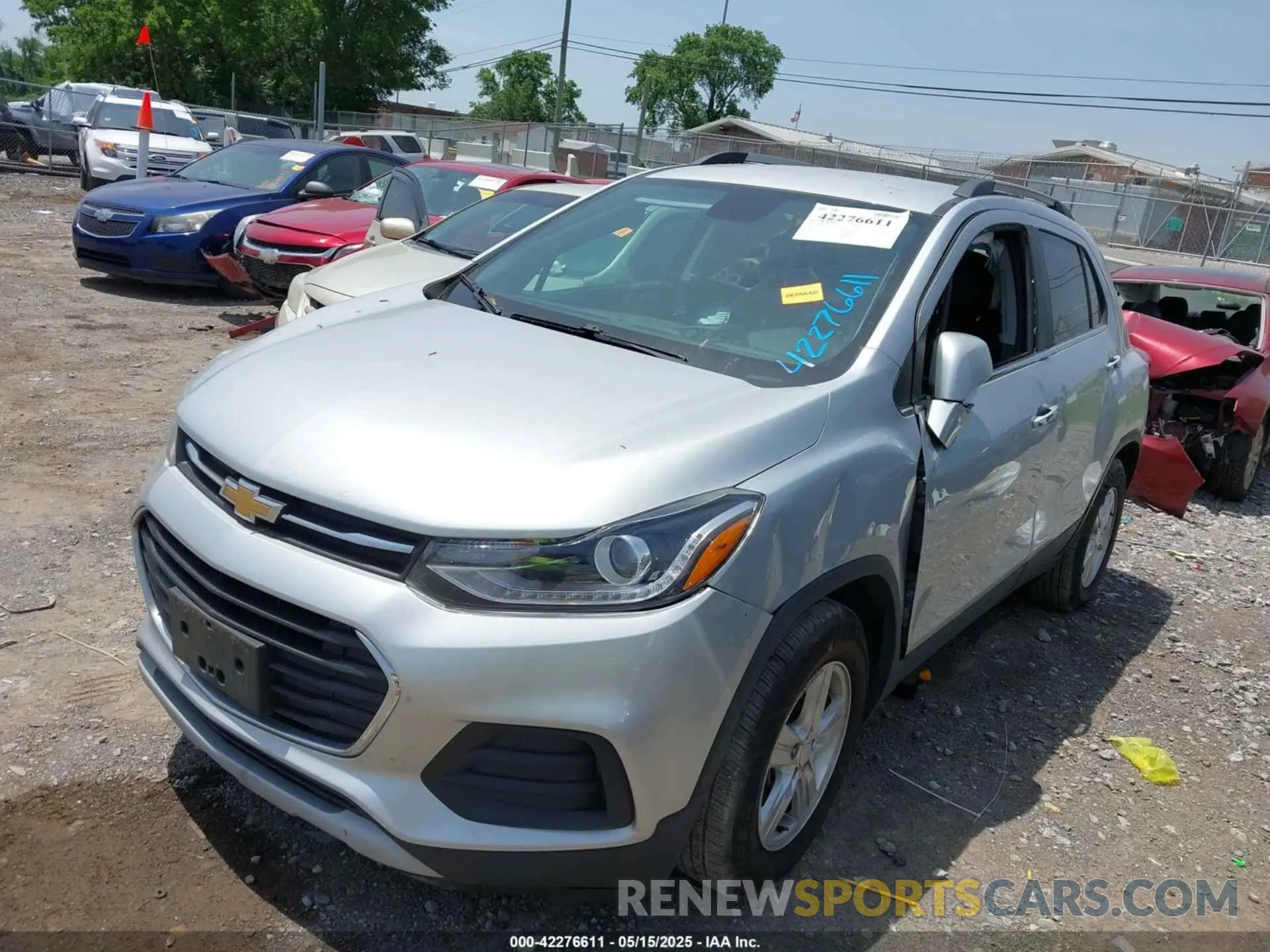 6 fotografías del automóvil dañado 3GNCJLSB4LL261950 CHEVROLET TRAX 2020