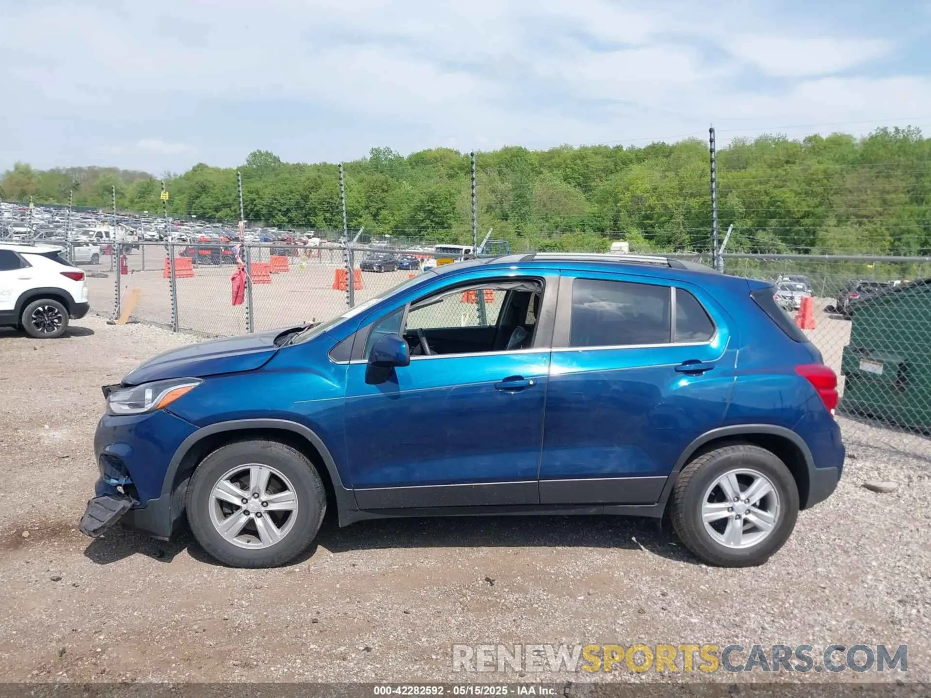 13 fotografías del automóvil dañado 3GNCJLSB5LL161632 CHEVROLET TRAX 2020