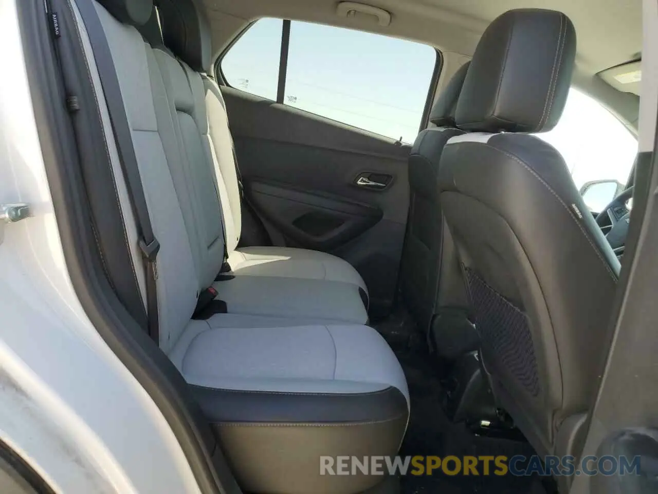 11 fotografías del automóvil dañado 3GNCJLSB7LL226822 CHEVROLET TRAX 2020