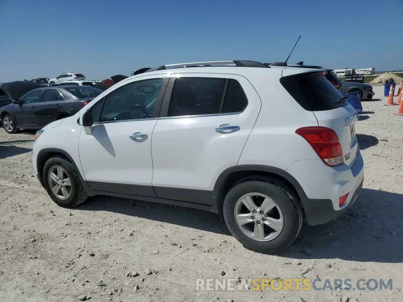 2 fotografías del automóvil dañado 3GNCJLSB7LL226822 CHEVROLET TRAX 2020