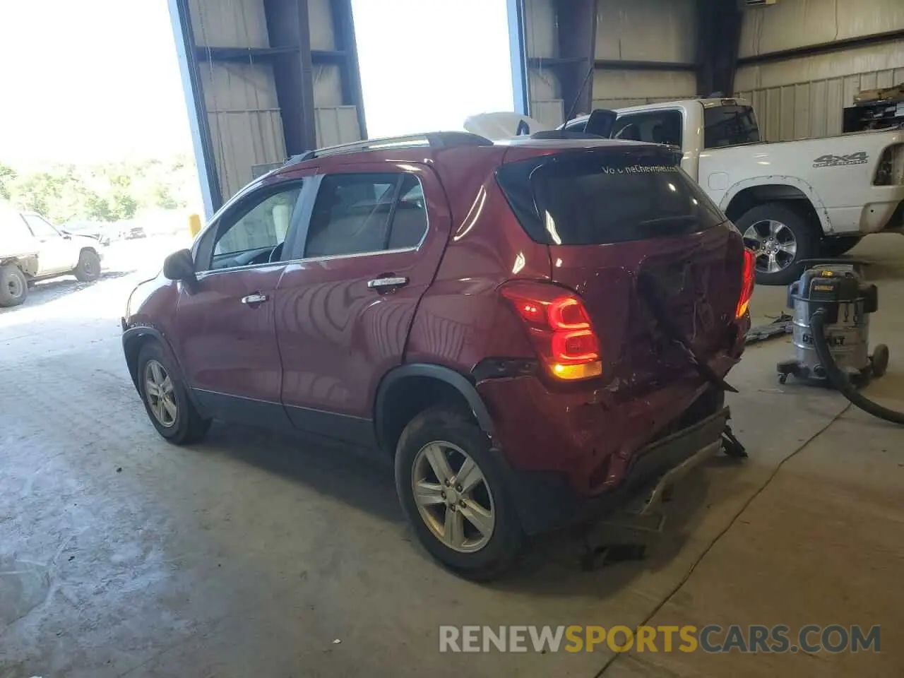 2 fotografías del automóvil dañado 3GNCJLSB8LL194916 CHEVROLET TRAX 2020