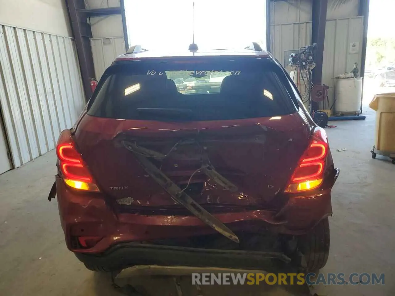 6 fotografías del automóvil dañado 3GNCJLSB8LL194916 CHEVROLET TRAX 2020