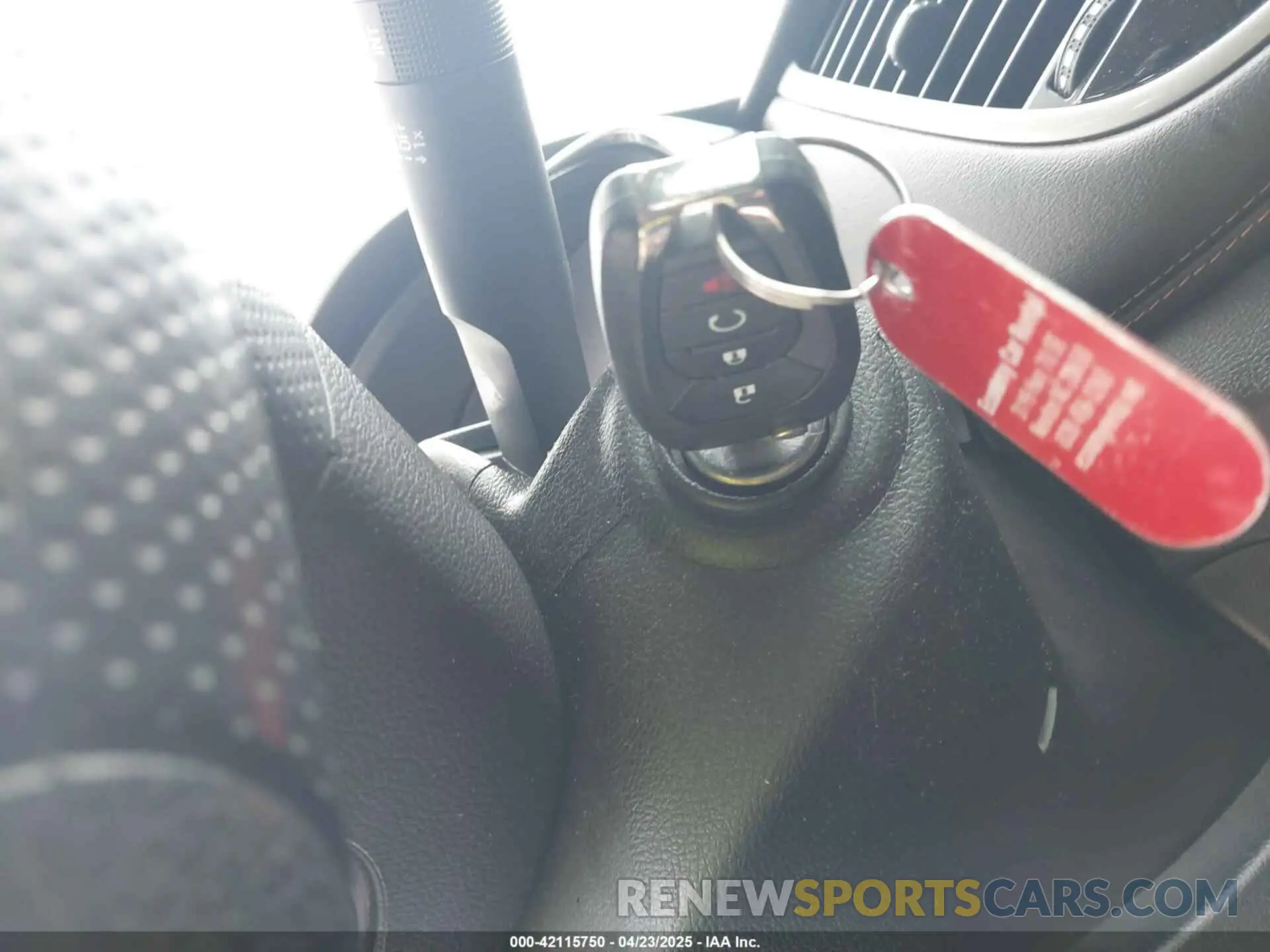 11 fotografías del automóvil dañado 3GNCJLSB8LL333975 CHEVROLET TRAX 2020