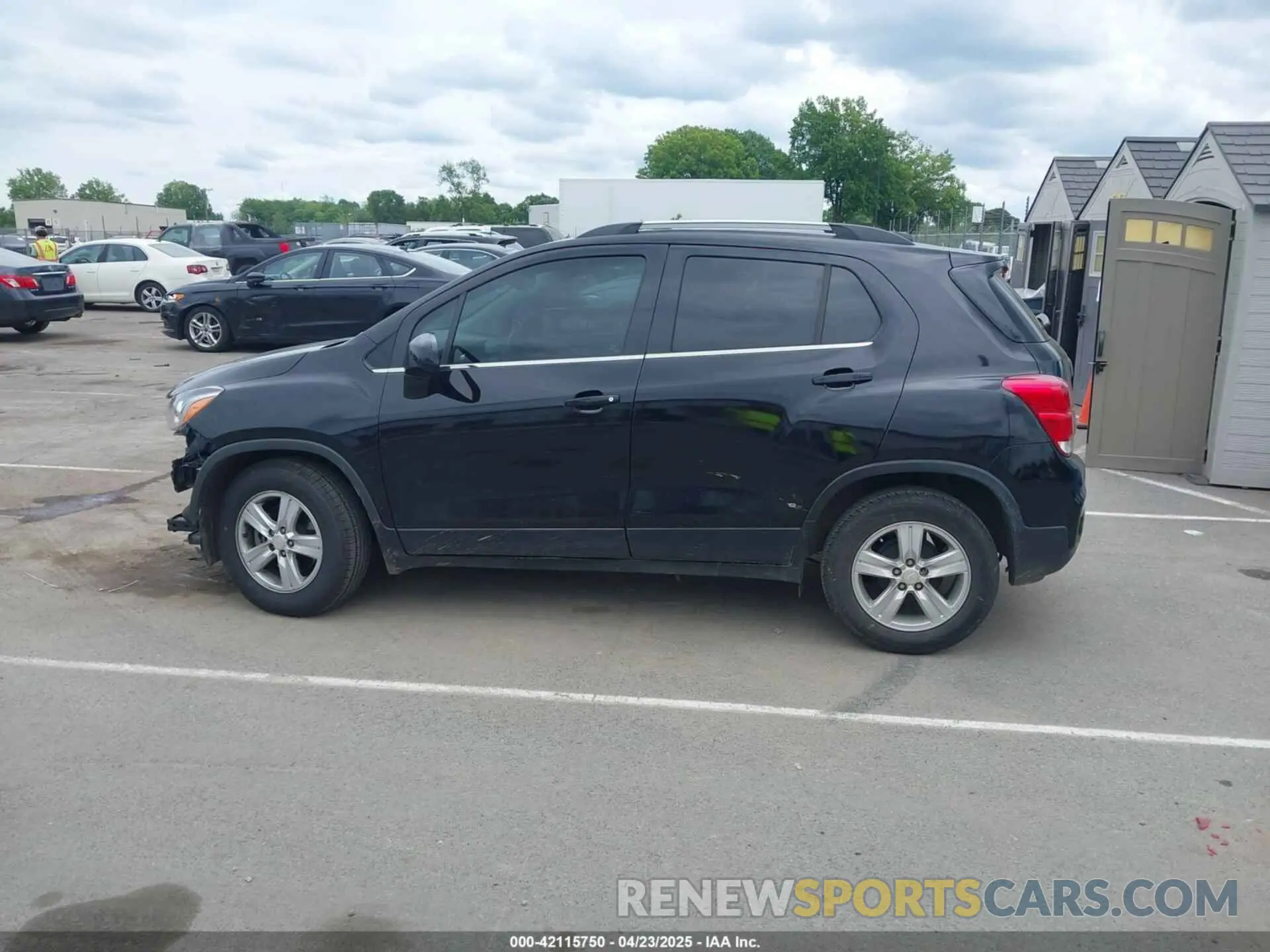 14 fotografías del automóvil dañado 3GNCJLSB8LL333975 CHEVROLET TRAX 2020
