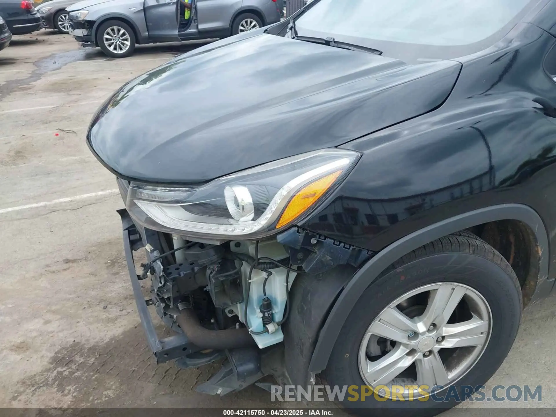 17 fotografías del automóvil dañado 3GNCJLSB8LL333975 CHEVROLET TRAX 2020