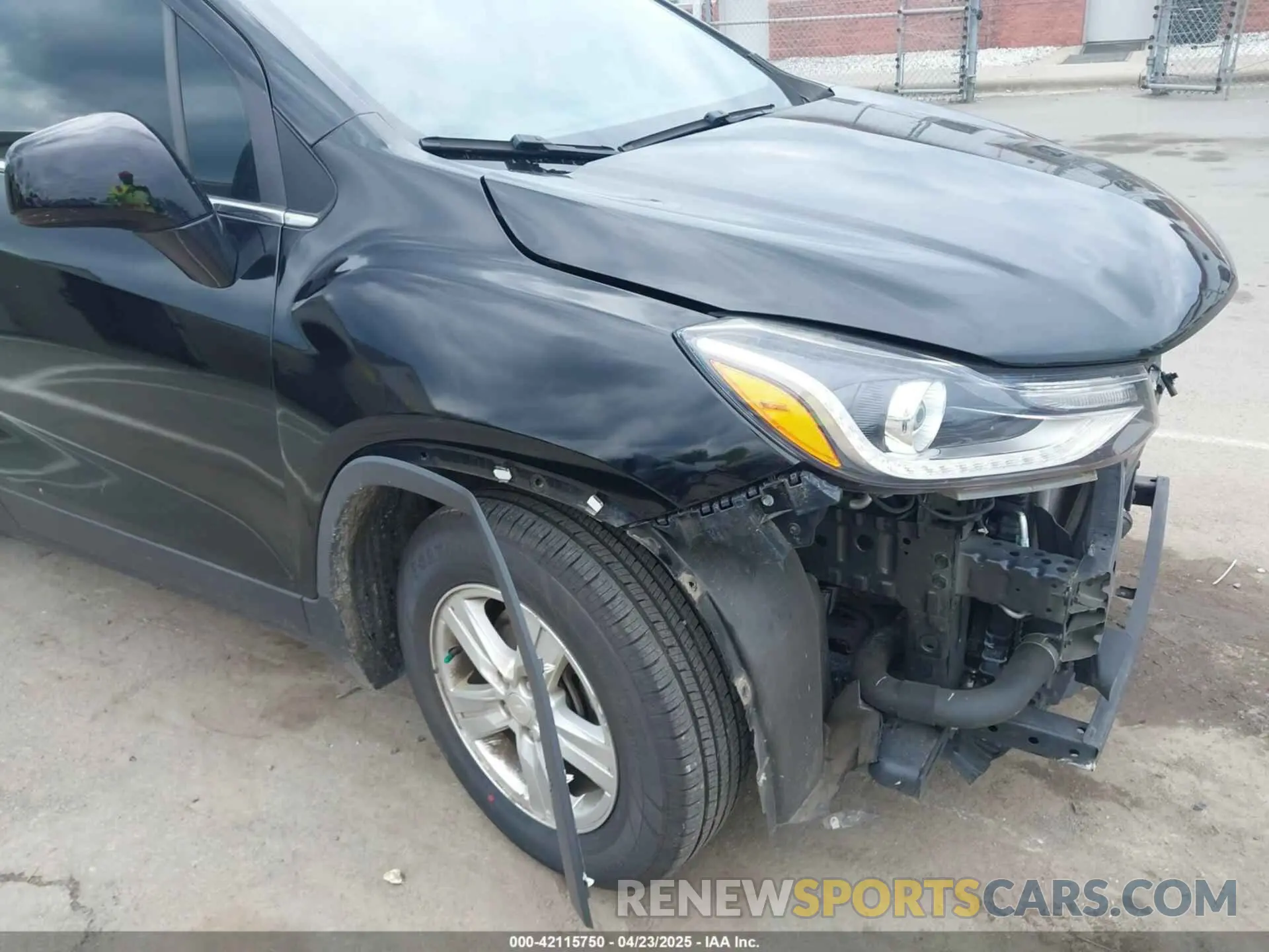 18 fotografías del automóvil dañado 3GNCJLSB8LL333975 CHEVROLET TRAX 2020