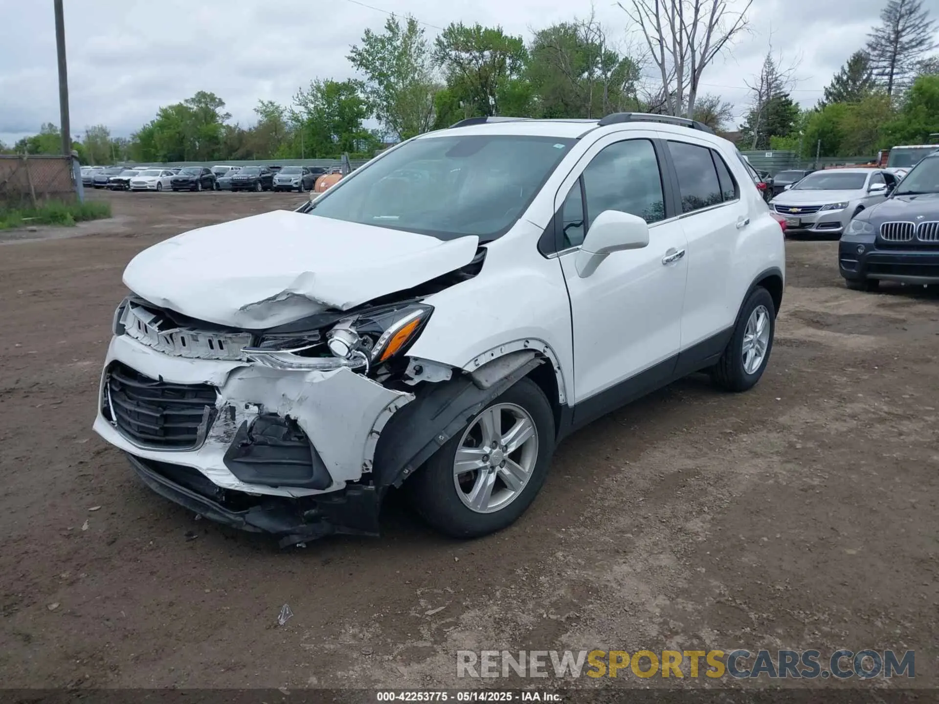 2 fotografías del automóvil dañado 3GNCJLSB9LL143621 CHEVROLET TRAX 2020