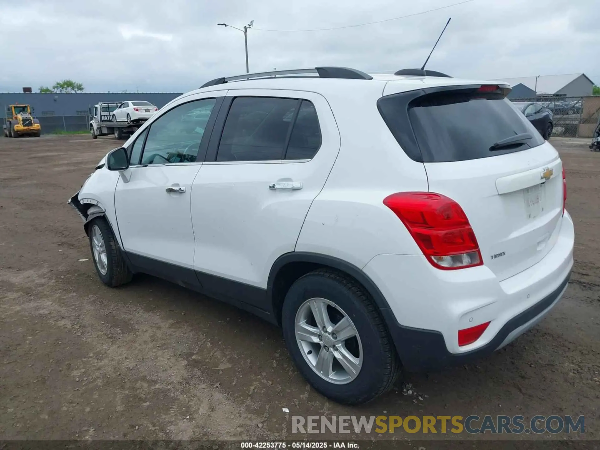 3 fotografías del automóvil dañado 3GNCJLSB9LL143621 CHEVROLET TRAX 2020