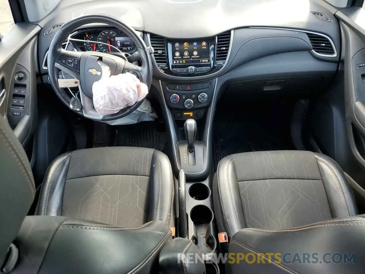 8 fotografías del automóvil dañado 3GNCJLSB9LL188252 CHEVROLET TRAX 2020