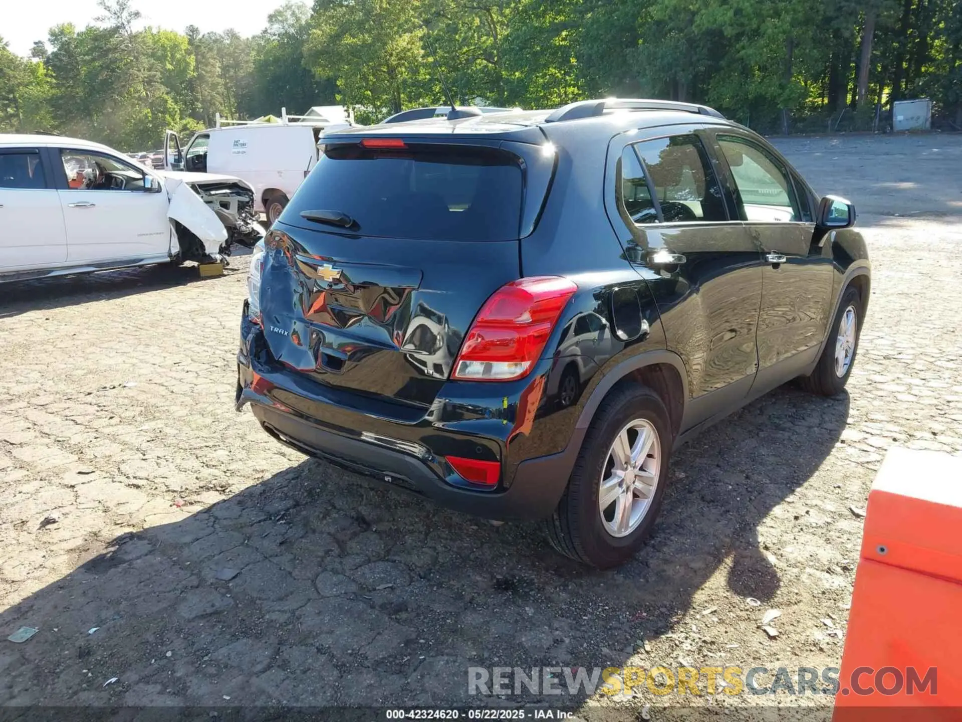 4 fotografías del automóvil dañado 3GNCJLSBXLL342340 CHEVROLET TRAX 2020