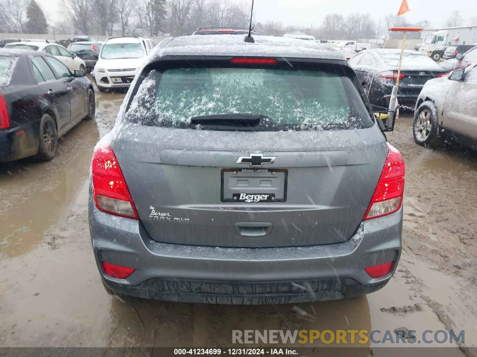 16 fotografías del automóvil dañado 3GNCJNSB0LL314882 CHEVROLET TRAX 2020