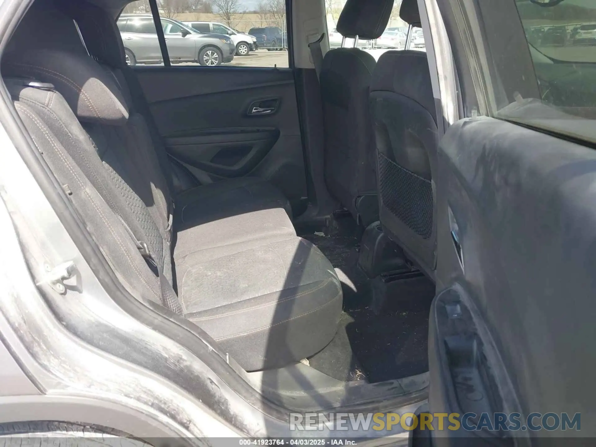 8 fotografías del automóvil dañado 3GNCJNSB6LL208534 CHEVROLET TRAX 2020