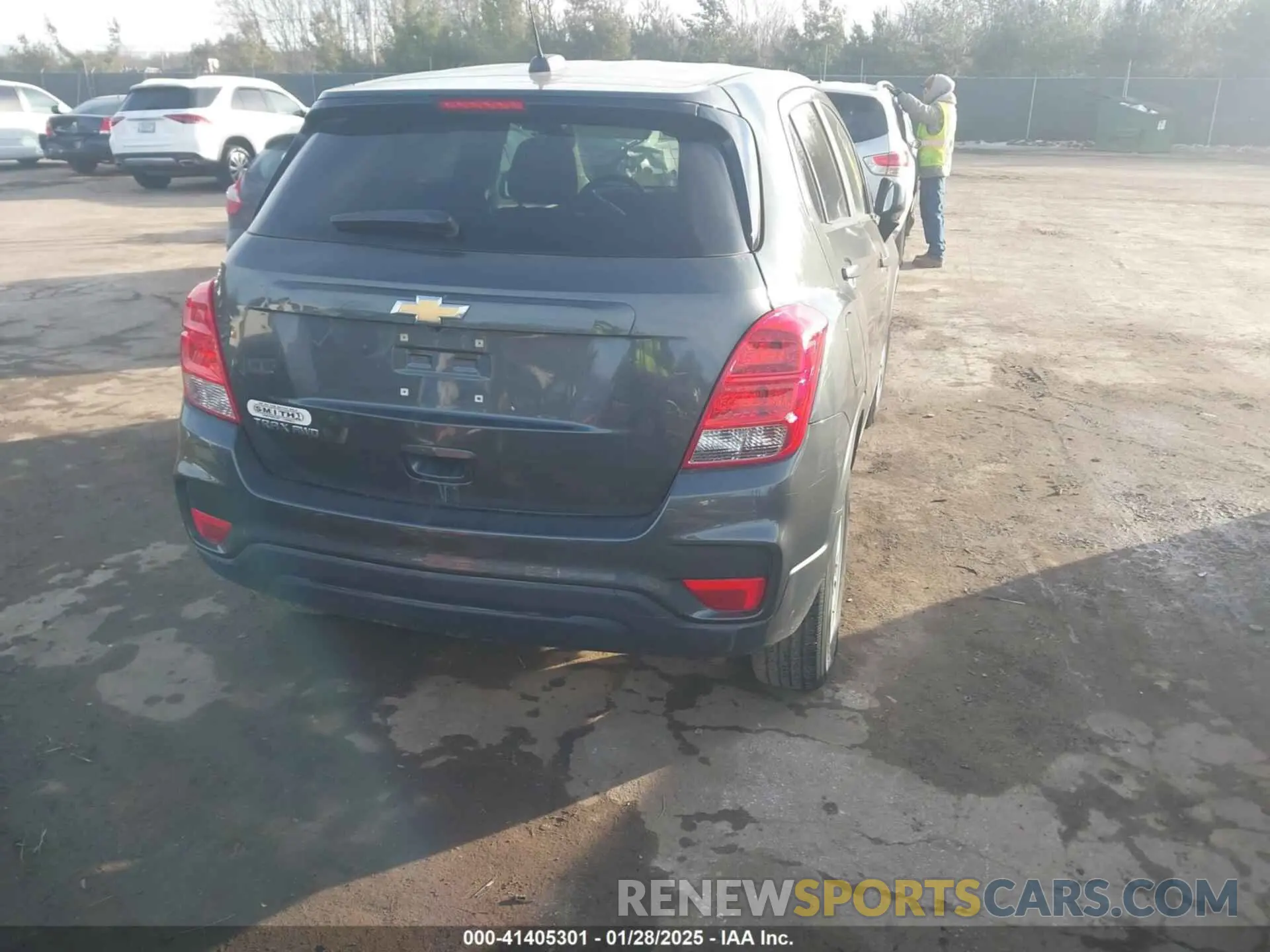 4 fotografías del automóvil dañado 3GNCJNSB7LL128580 CHEVROLET TRAX 2020