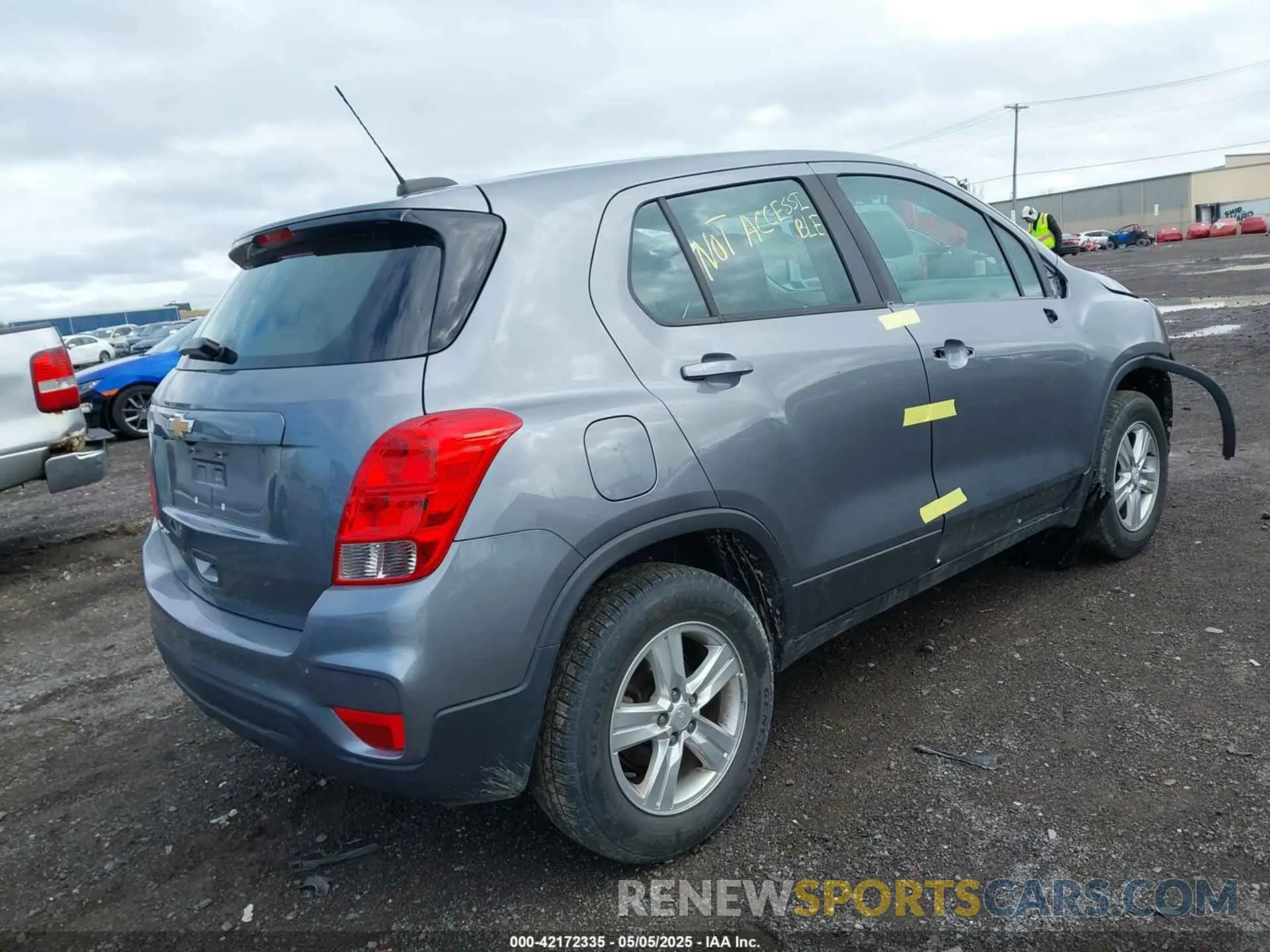 4 fotografías del automóvil dañado 3GNCJNSB7LL169131 CHEVROLET TRAX 2020