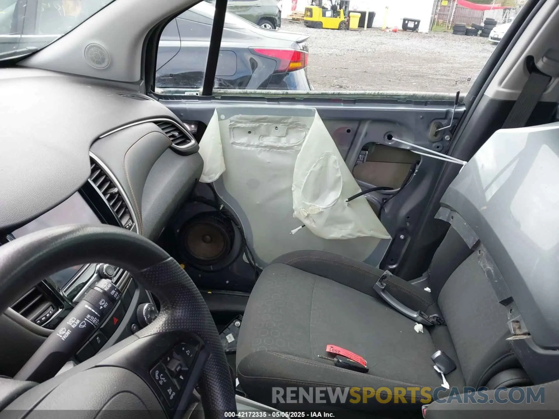 5 fotografías del automóvil dañado 3GNCJNSB7LL169131 CHEVROLET TRAX 2020