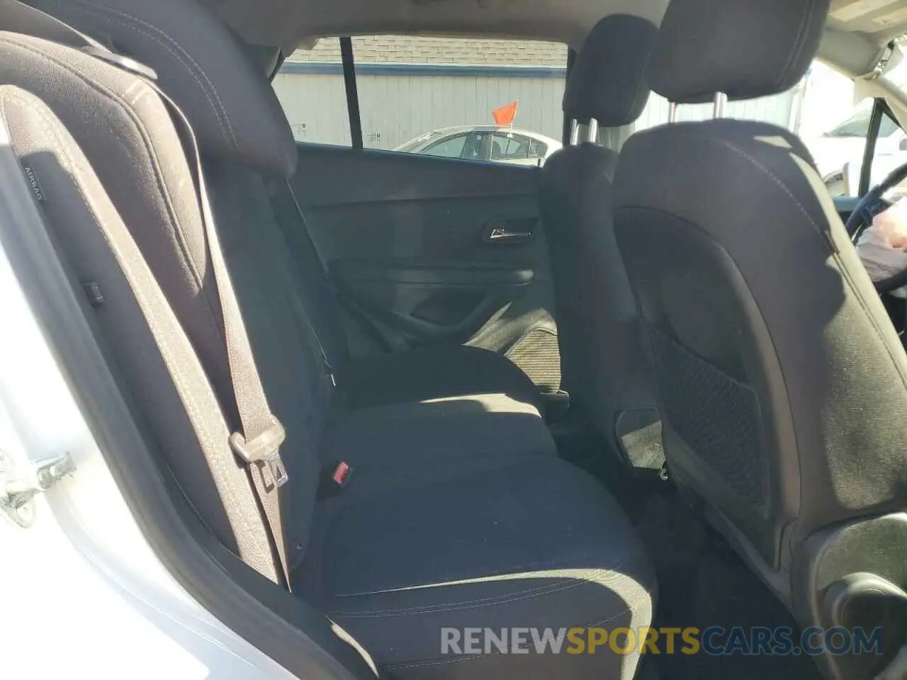 11 fotografías del automóvil dañado 3GNCJNSB8LL129446 CHEVROLET TRAX 2020
